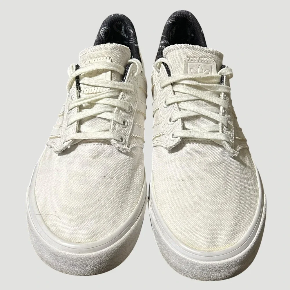 Adidas Seeley Mens White Canvas Paisley Skate Shoes F37719 Low Top Sneakers 8.5